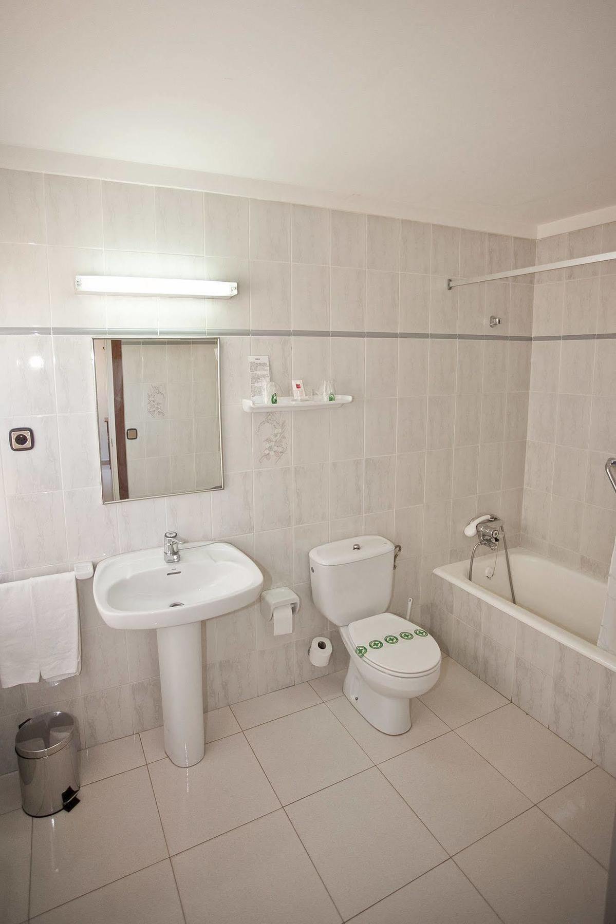 Hotel Beri Льянсса Экстерьер фото